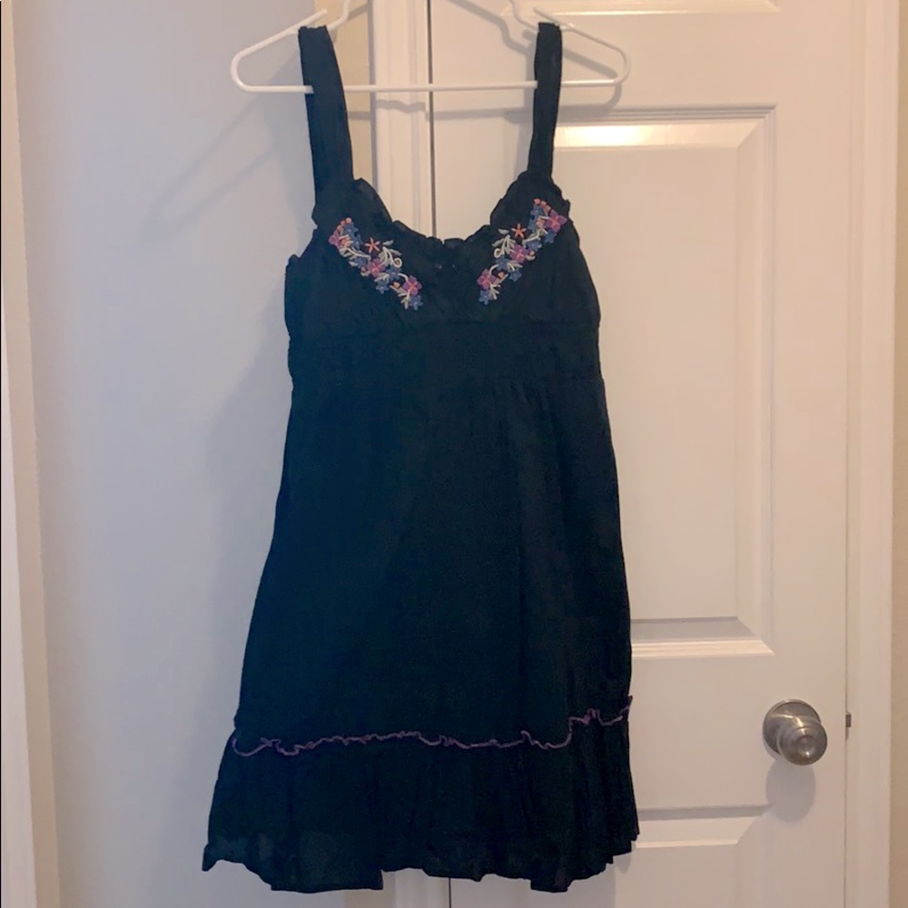 Super cute embroidered dress